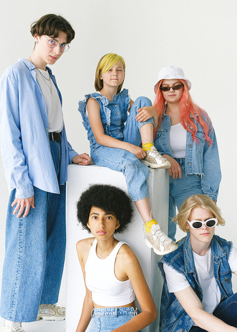 Деним занимает уверенные позиции в осенних трендах