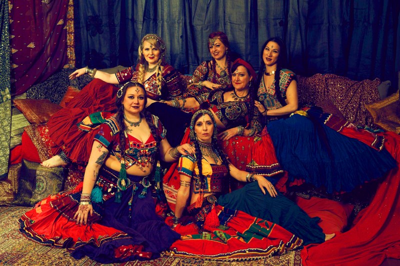 Костюмы танца трайбла