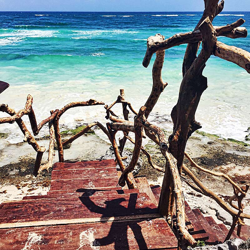 Пляж хиппи в Тулуме