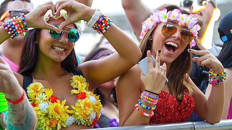 Цветы — признак стиля хиппи