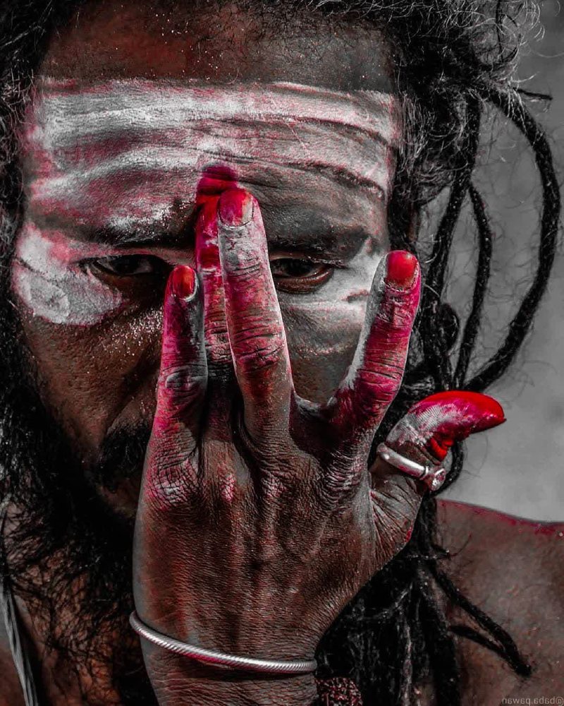 Украшения индусов на лоб