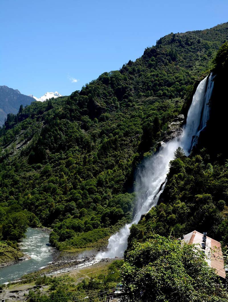 Водопад Индии — Нурананг