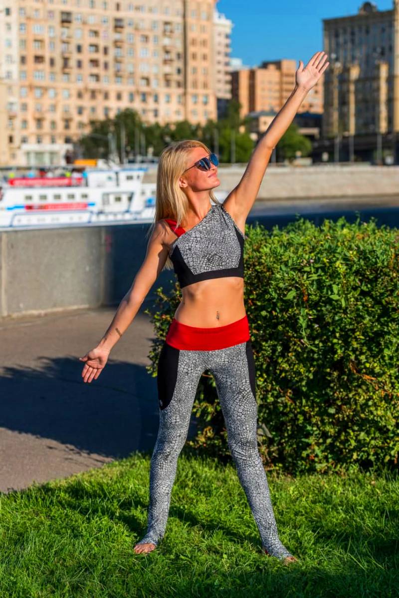 Удобная одежда для йоги