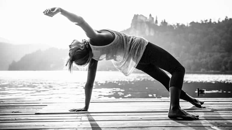 Занятие йогой