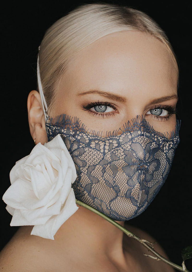 Изящная защитная маска от covid-2019