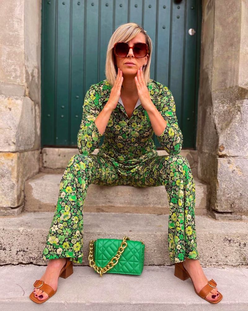 Зеленый цвет одежда