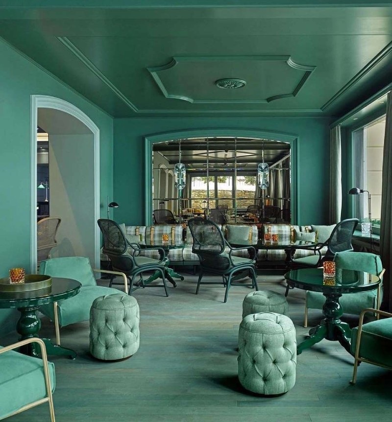 Мода 2021 зеленый цвет