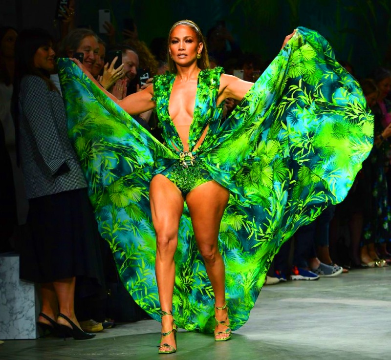 Зеленый цвет в жизни знаменитостей