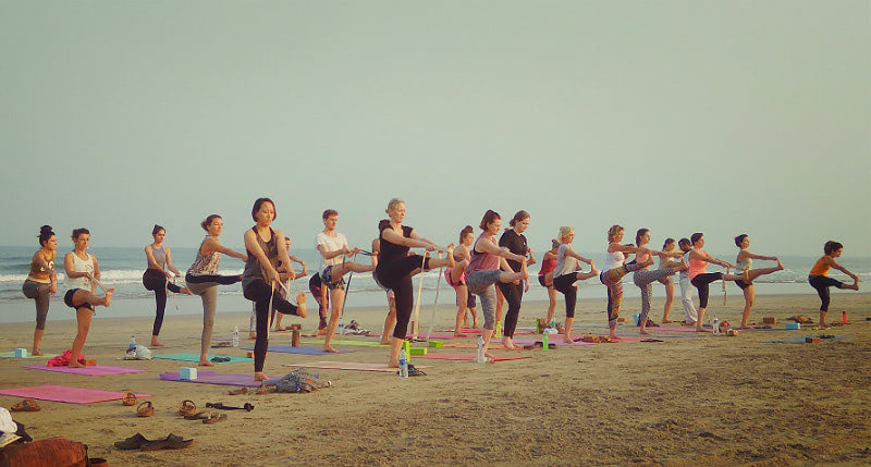 Религия и знак Ом