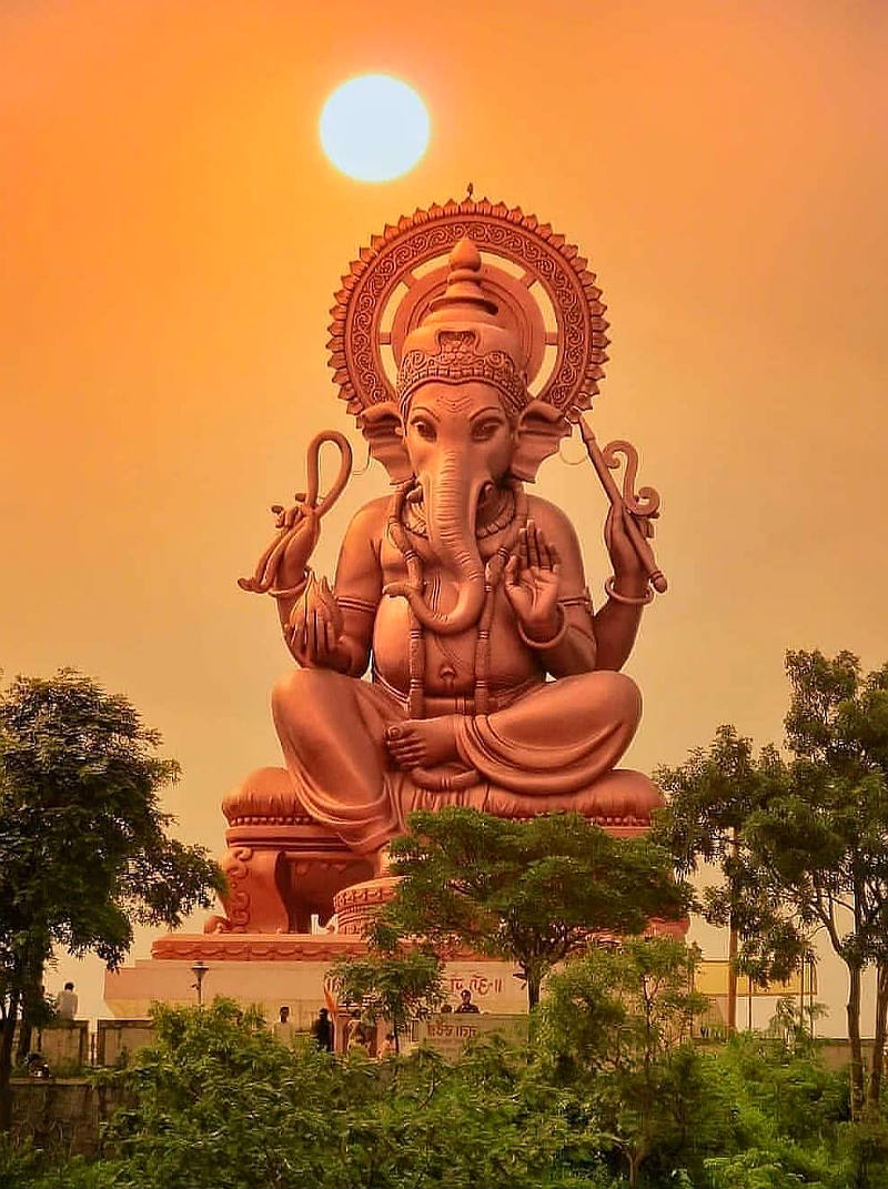 Знак и звук Ом в жизни